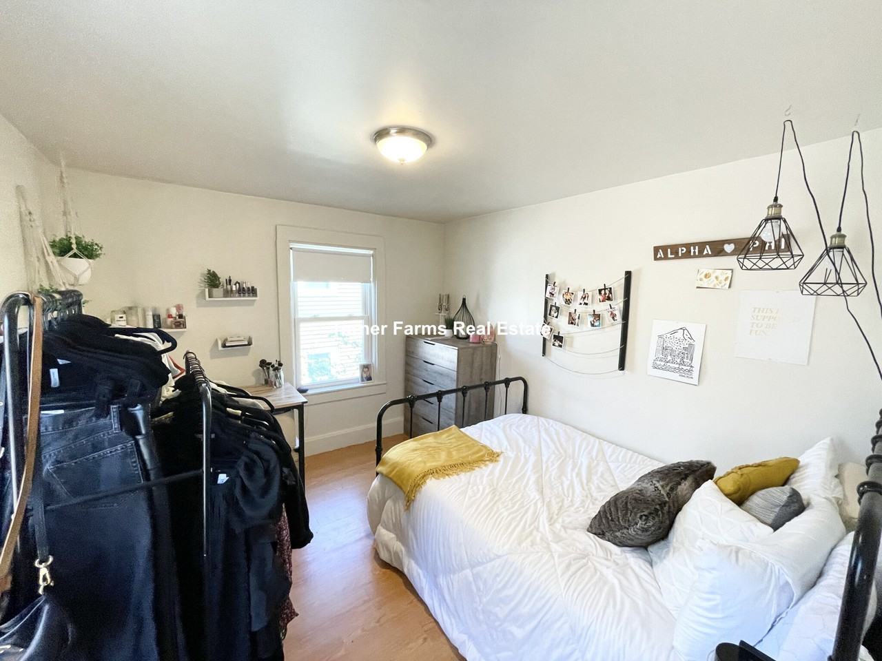 Shepherd Ave #2 - Photo 5 of 20