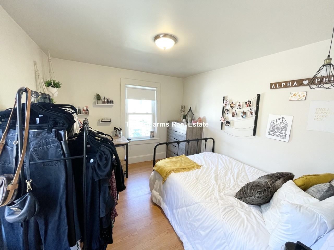 Shepherd Ave #2 - Photo 6 of 20