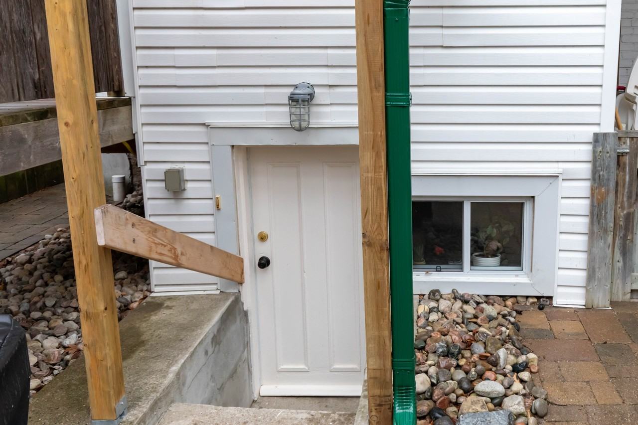 26 Balsam Avenue - Photo 2 of 23