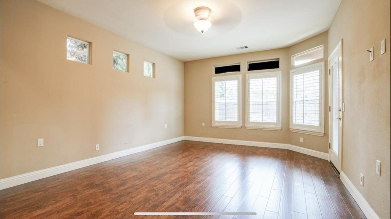 846 Miraggio Drive - Photo 4 of 17