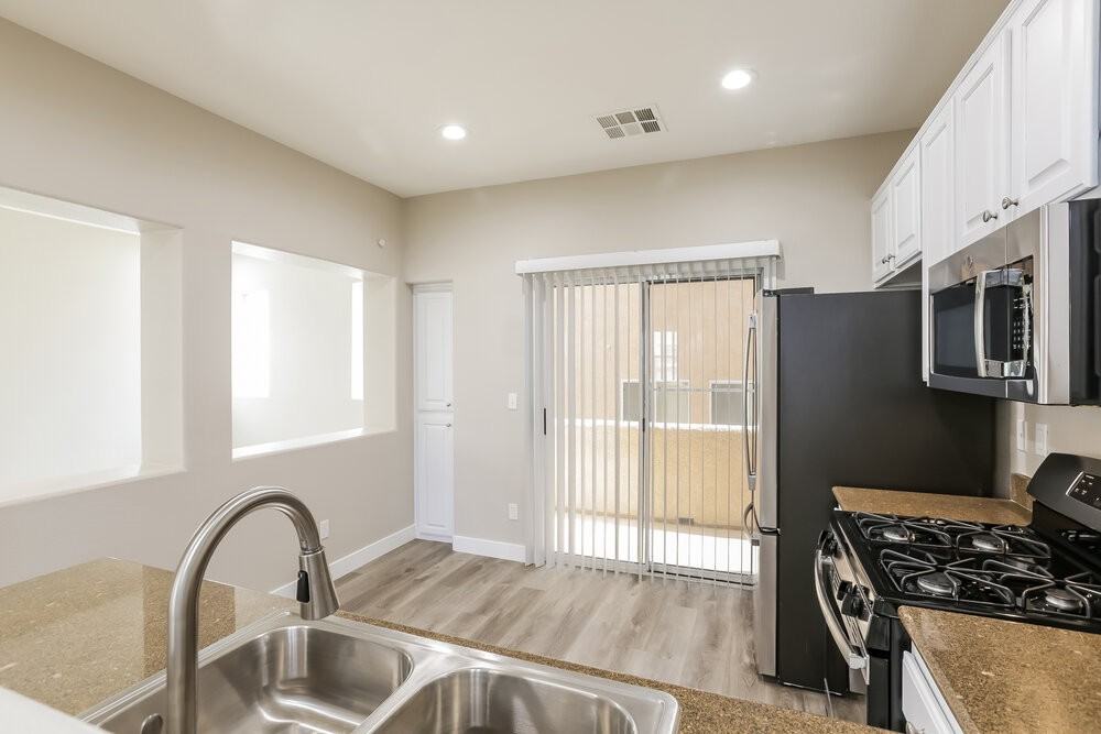 6644 Weeping Pine St - Photo 7 of 18