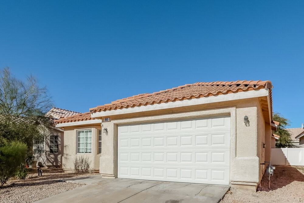 1002 Emerald Stone Ave - Photo 3 of 16