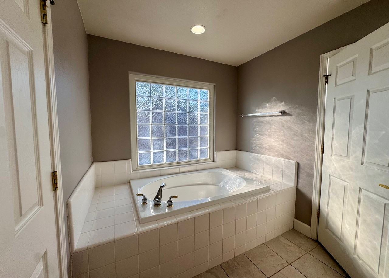 445 S 19th Ave #NA - Photo 6 of 7