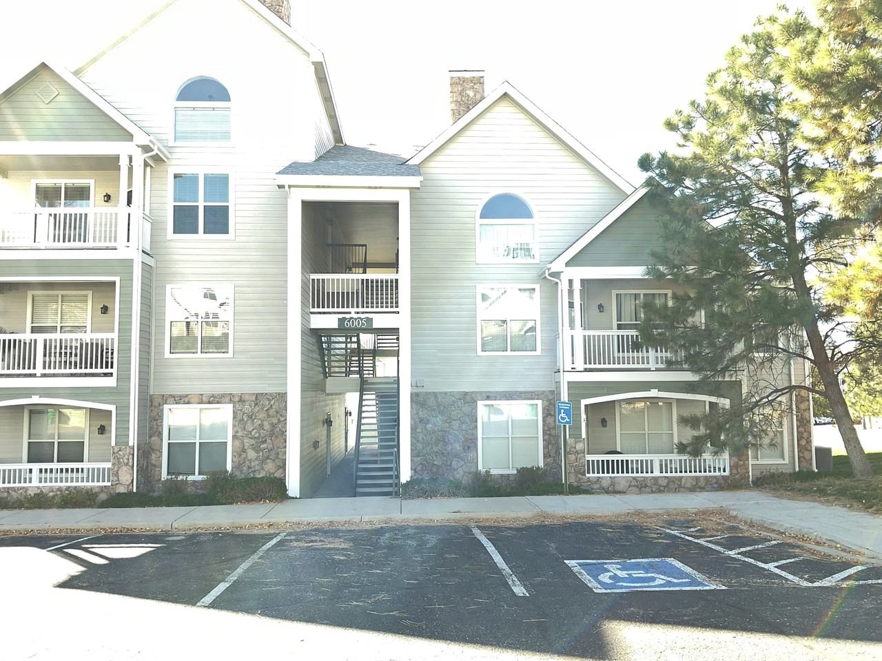 6005 Castlegate Dr W #W - Photo 2 of 50