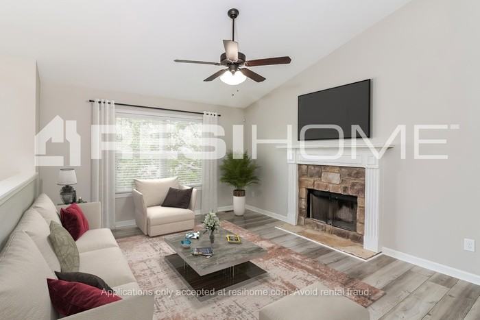 13 Oakbrook Dr Sw - Photo 4 of 18