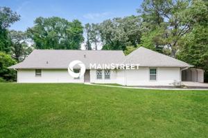 featured image of 2242 Marion Lane