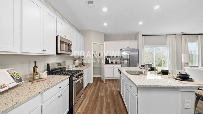 648 Friesland Dr - Photo 6 of 29