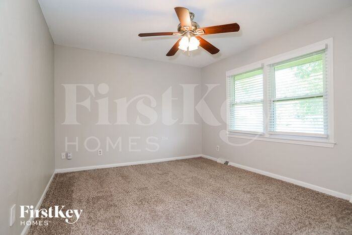 7305 Northwest 76th Place - Photo 3 of 15