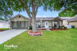 featured image of 11255 Cypress Leaf Dr