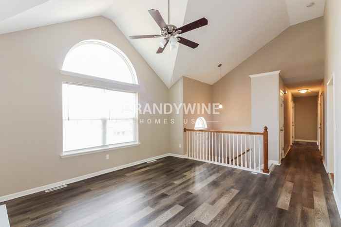 1205 Deena St - Photo 4 of 20