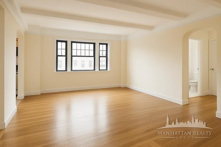 95 Christopher St #14H - Photo 2 of 10