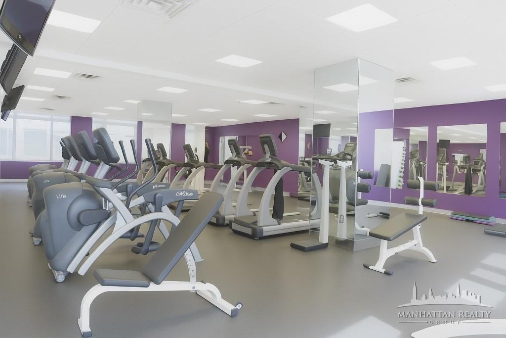 W 43rd St #10G - Photo 5 of 6