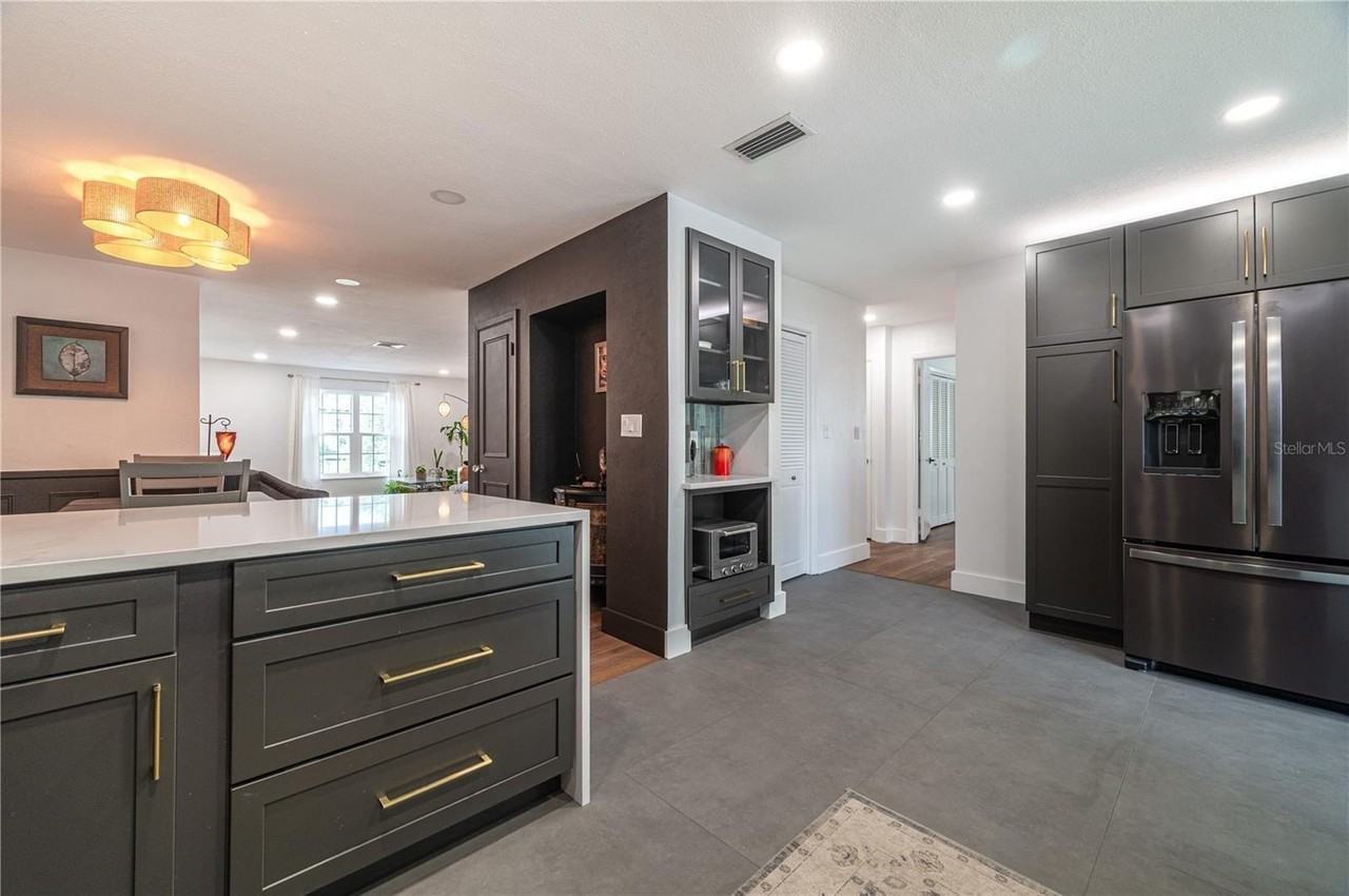 1097 Eden Isle Blvd Ne - Photo 4 of 41