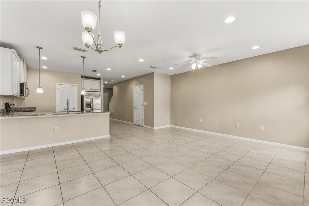 12521 Hammock Cove Boulevard - Photo 5 of 18