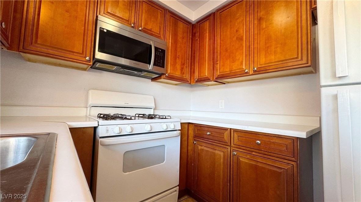 6151 Meadow Vista Ln - Photo 5 of 32