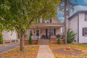 featured image of 1944 Grand St #2