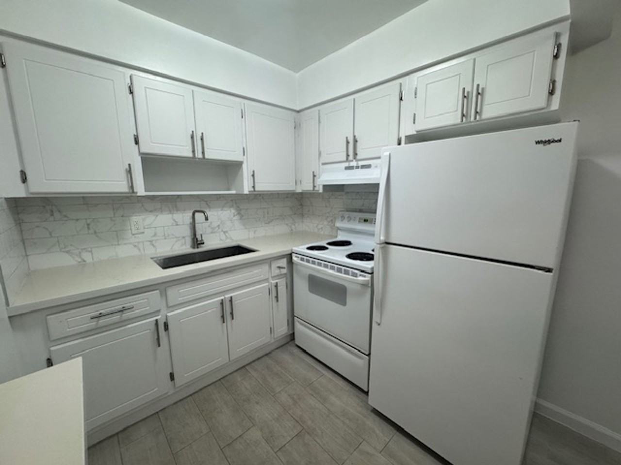 622 NE 14th Ave Ft. Lauderdale, FL 33304 - Photo 6 of 9