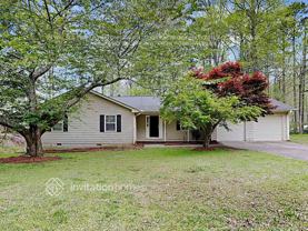 388 Summerville Dr - Photo 1 of 1