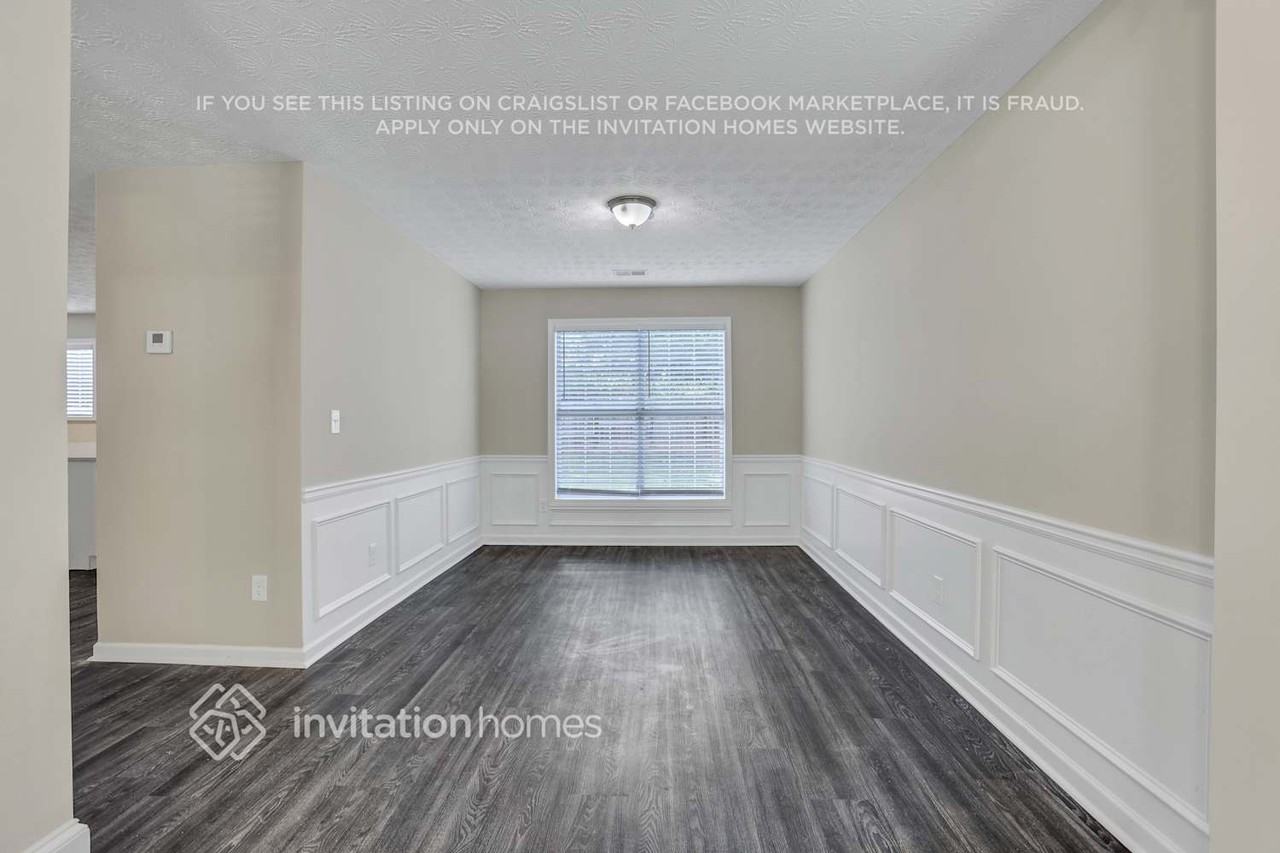 2439 Miller Oaks Circle - Photo 5 of 17