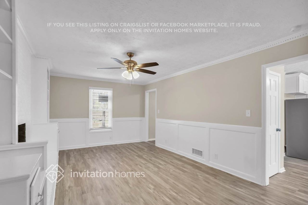 426 Windsor Farms Drive - Photo 4 of 24