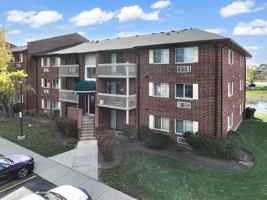 featured image of 900 North Lakeside Drive #1A