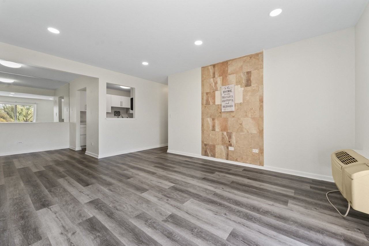 900 North Lakeside Drive #1A - Photo 4 of 26