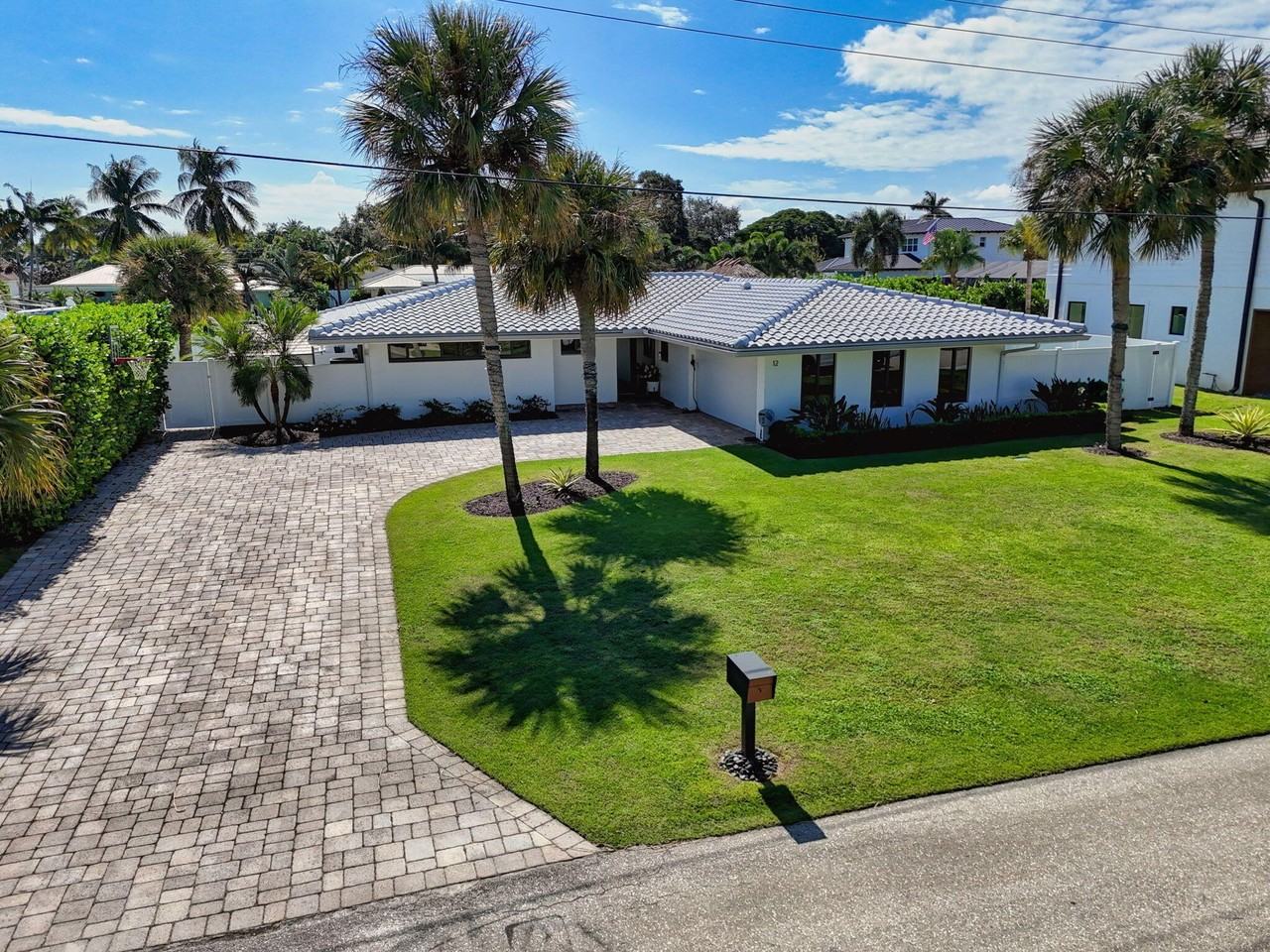 12 Leeward Cir - Photo 5 of 50