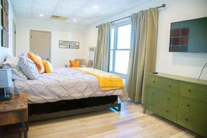 featured image of 2500 Executive Park Nw