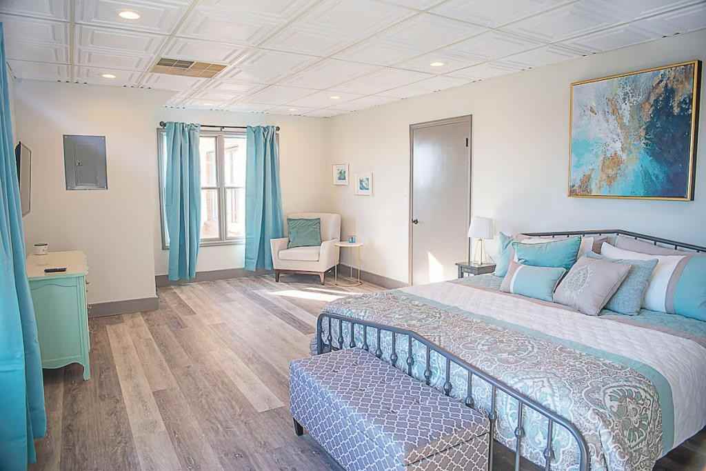 2500 Executive Park Nw - Photo 3 of 19