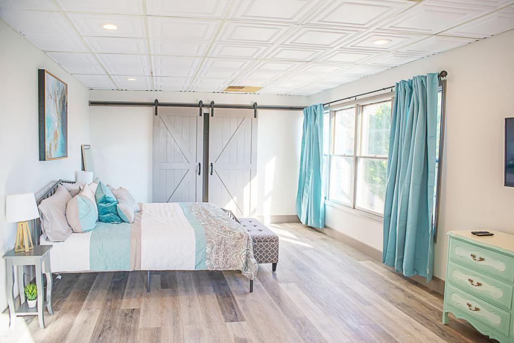 2500 Executive Park Nw - Photo 4 of 19