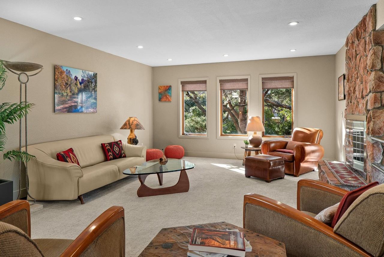 77 Wild Horse Mesa Drive - Photo 4 of 40