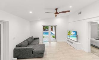 featured image of 443 Ne 71st St