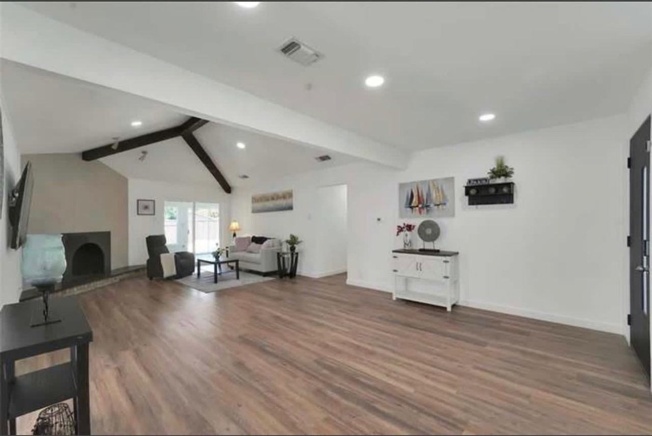 2926 Forest Hills Ln #1323137P - Photo 2 of 22