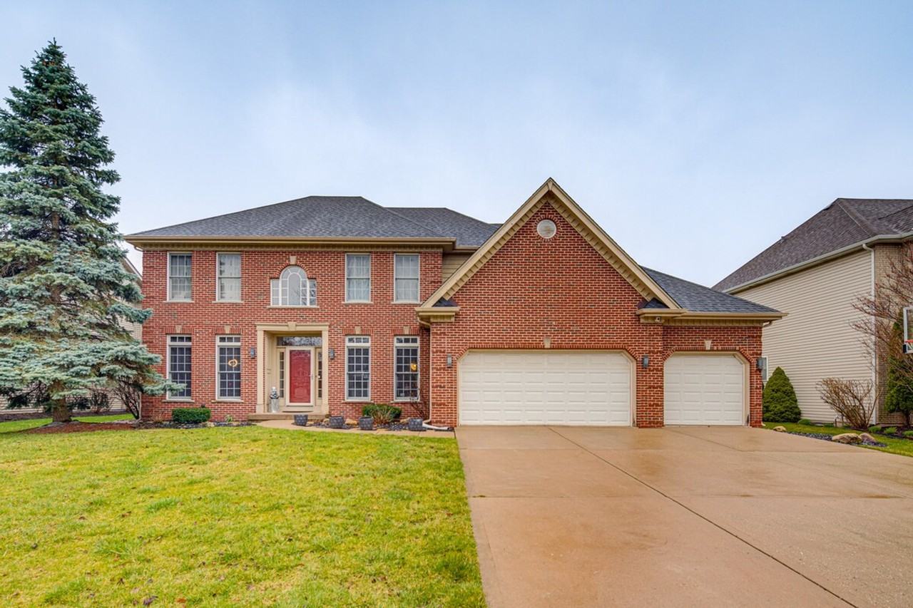 3423 Goldfinch Dr #1306800P - Photo 3 of 41