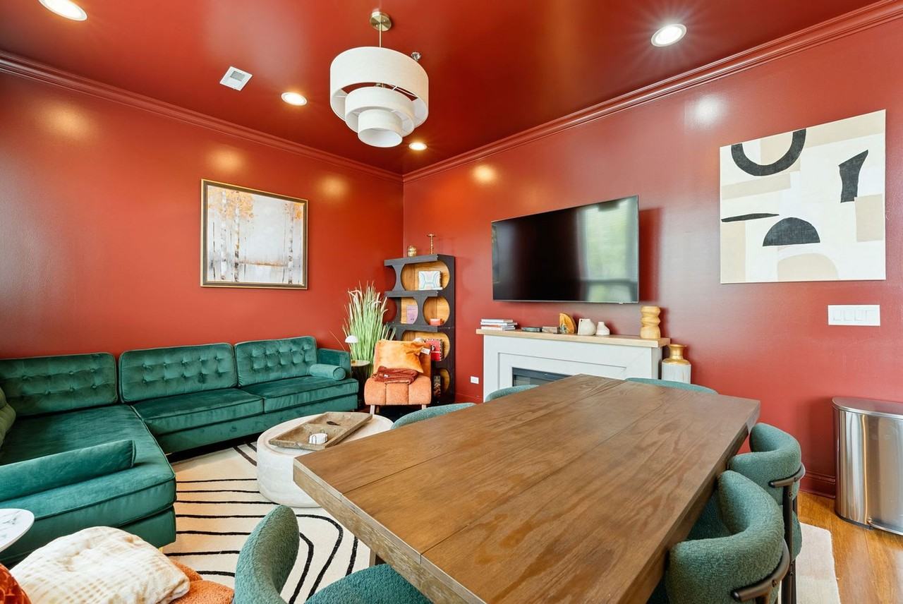 1243 W Madison St #1322528P - Photo 7 of 37