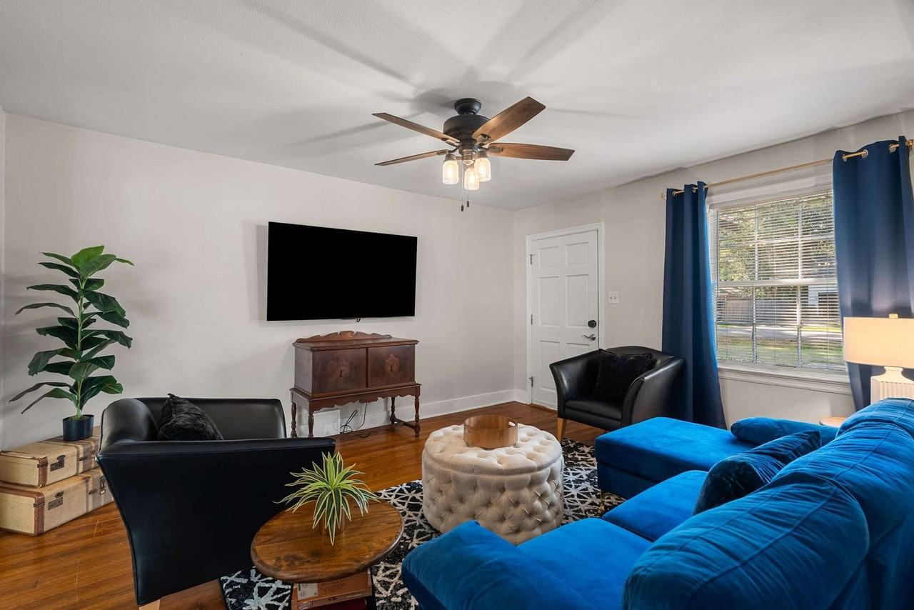 1707 1st Ter #1331004P - Photo 2 of 50