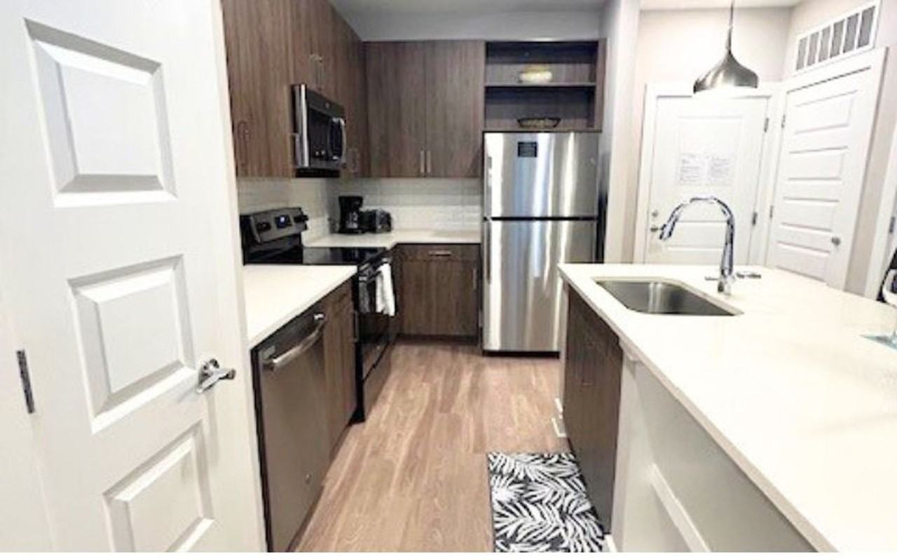 1160 Johnson Ferry Rd Ne #1328925P - Photo 2 of 11