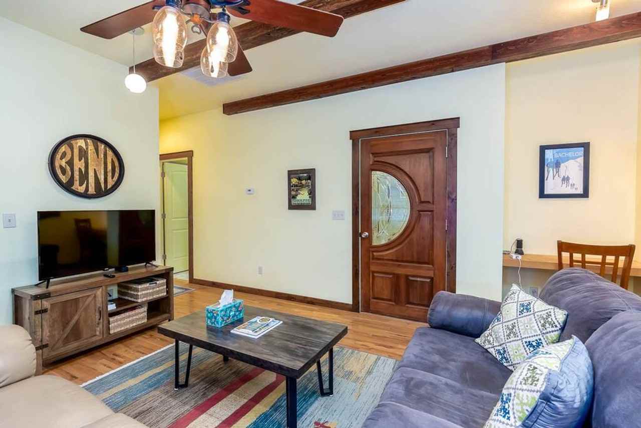 1018 Nw Ogden Ave #1330990P - Photo 3 of 23