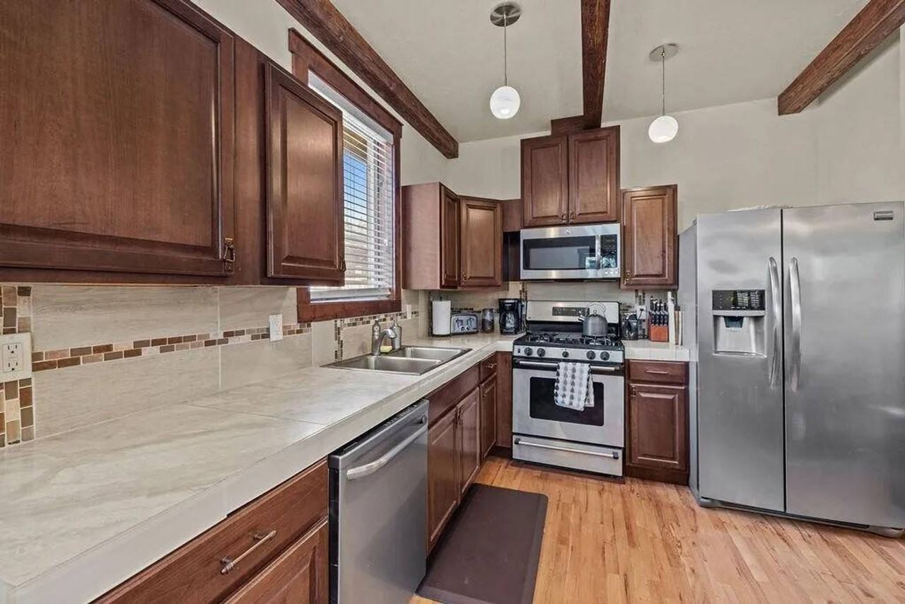 1018 Nw Ogden Ave #1330990P - Photo 5 of 23