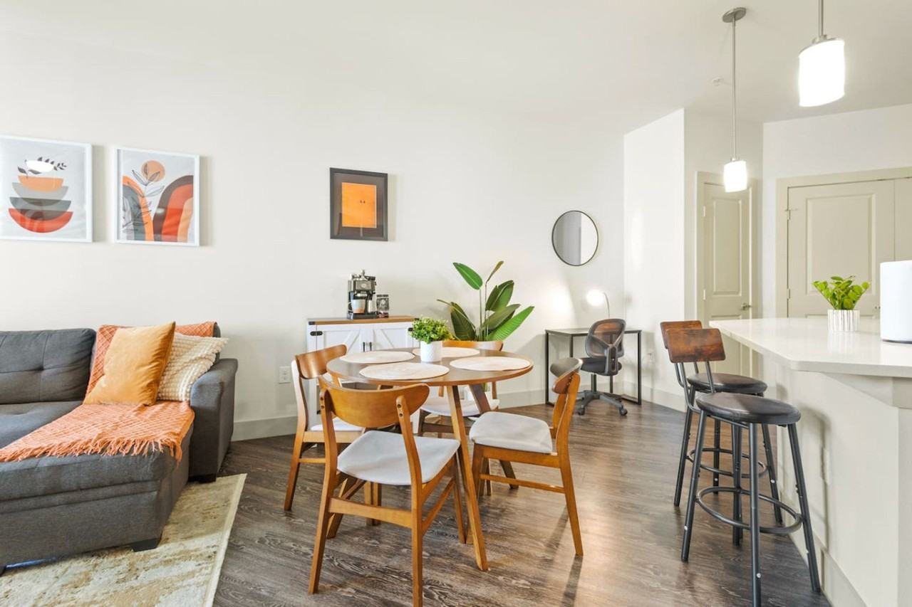 8122 Midtown Blvd #1335743P - Photo 4 of 50
