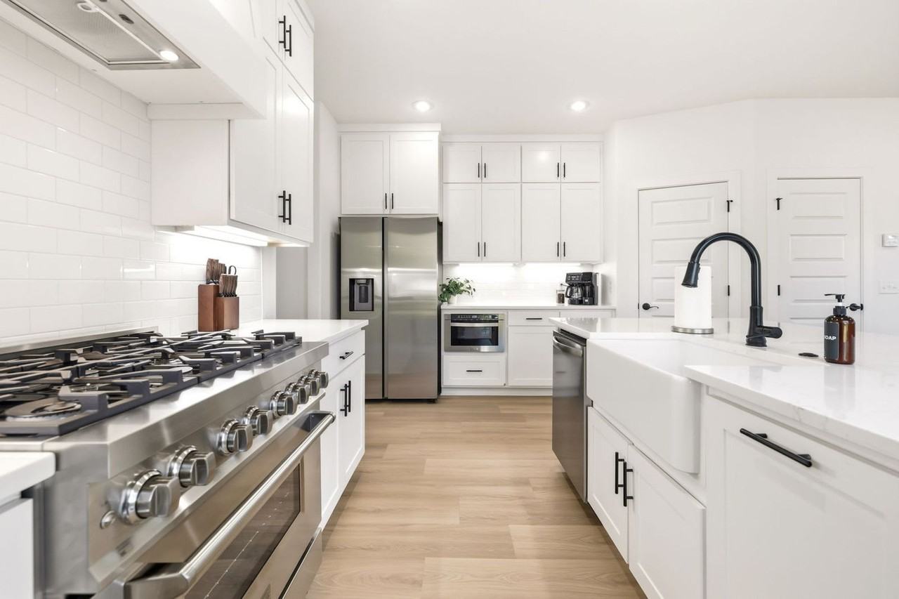 1337 S Van Buren Ave #1335209P - Photo 7 of 24