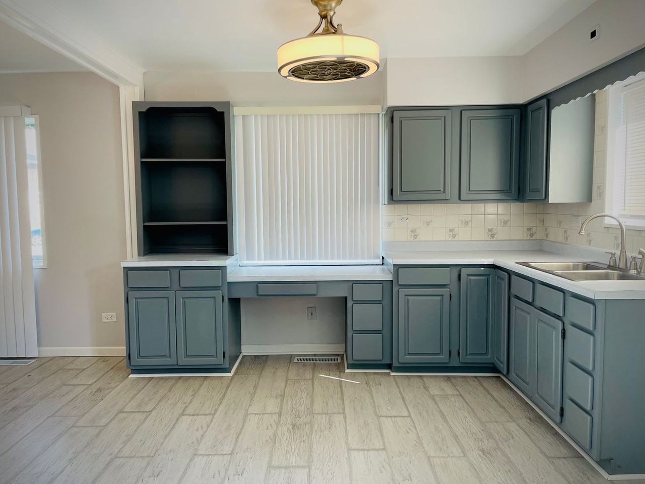 1386 Superior Avenue - Photo 4 of 13