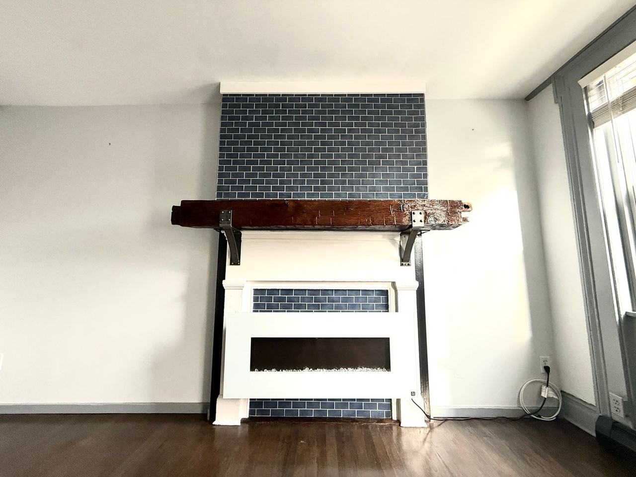 24 Mcdonald St - Photo 3 of 17