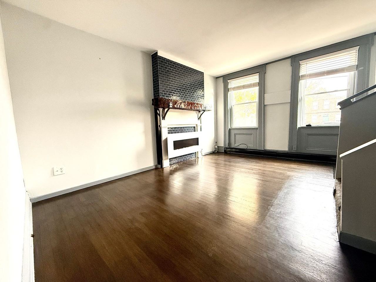 24 Mcdonald St - Photo 4 of 17