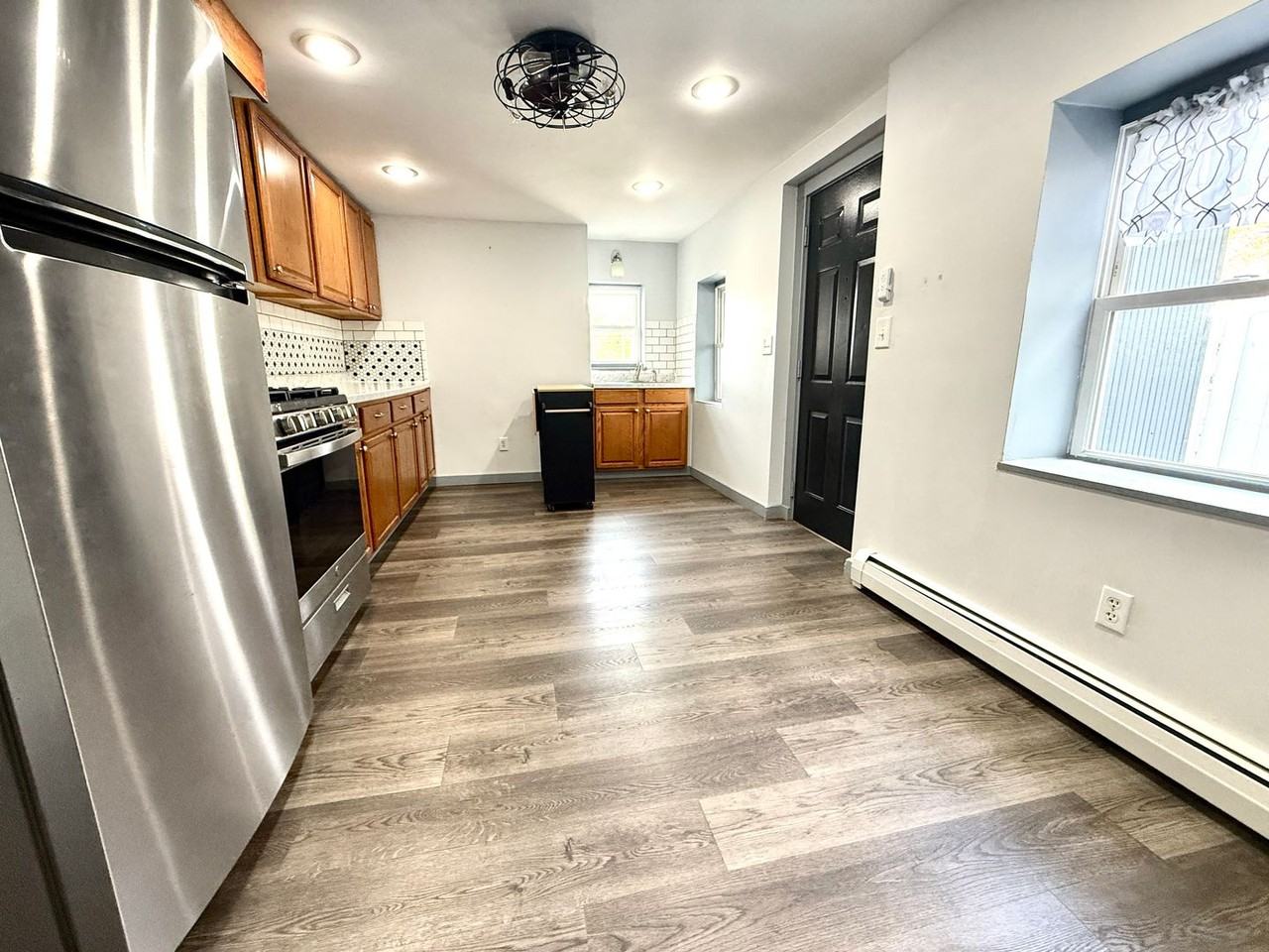 24 Mcdonald St - Photo 6 of 17