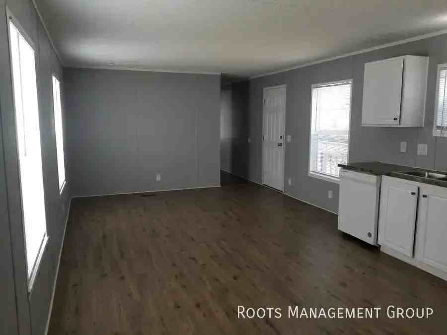 10025 Joan Dr #121 - Photo 4 of 9