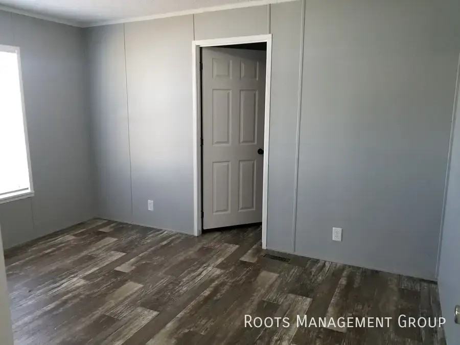 10025 Joan Dr #121 - Photo 6 of 9