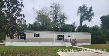 featured image of 7 Easy Dr #7EASY