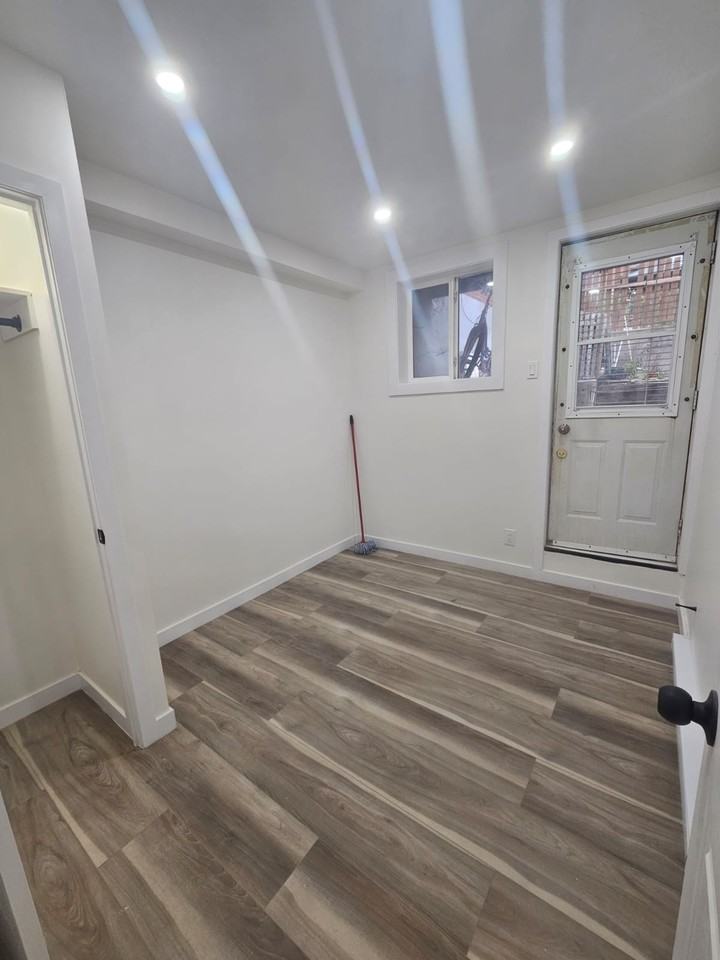 3910 Avenue Linton - Photo 4 of 8