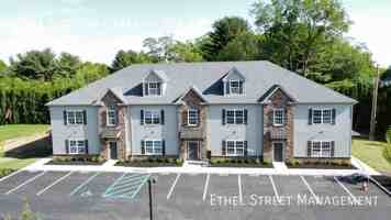 featured image of 2321 Linford St #204